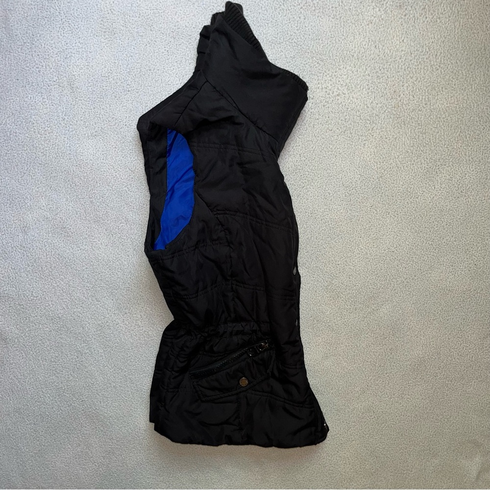 CALVIN KLEIN PUFFER VEST // BLUE LINING